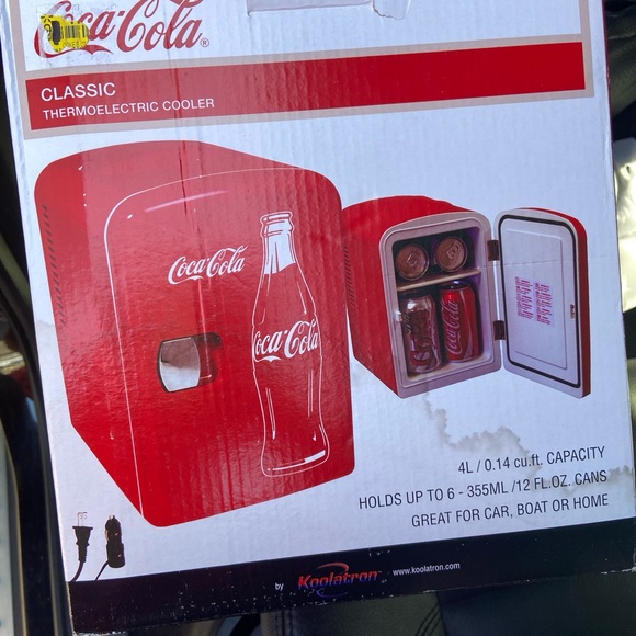 Classic electric thermo Cooler holds 6 355ML OZ CANS GREAT FOR HOME OR CAR - Picture 4 of 7